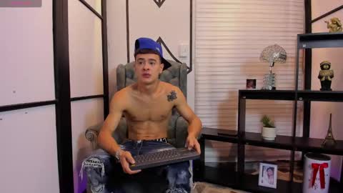 Junior online show from October 2, 2025, 9:44 pm