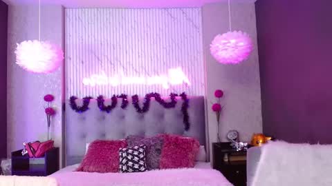 Juniper online show from November 12, 2025, 5:30 am