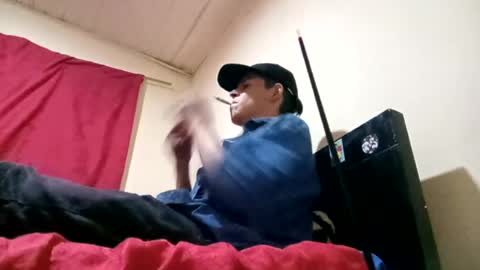 Snapshot of junkher96 chatting on August 1, 2026, 2:33 am junkher96 online show from August 1, 2026, 2:33 am