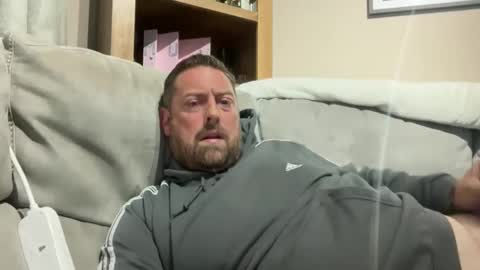 Snapshot of junky345 chatting on April 30, 2026, 8:48 pm Junky online show from April 30, 2026, 8:48 pm