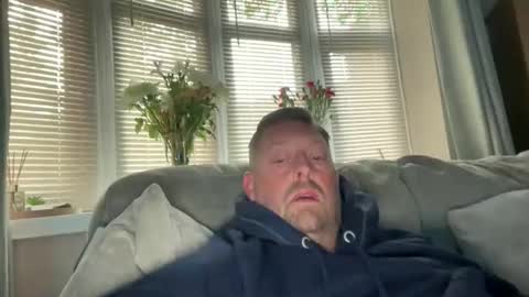 Snapshot of junky345 chatting on May 20, 2026, 5:41 pm Junky online show from May 20, 2026, 5:41 pm