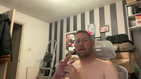 Snapshot of junky345 chatting on July 8, 2026, 9:19 pm Junky online show from July 8, 2026, 9:19 pm