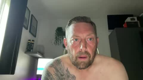 Snapshot of junky345 chatting on July 22, 2026, 6:11 pm Junky online show from July 22, 2026, 6:11 pm
