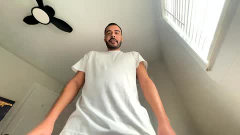 juntos751539 online show from December 25, 2024, 3:17 pm