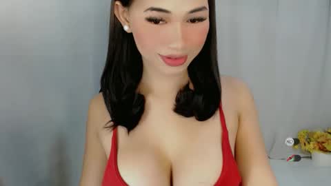 Julia online show from February 17, 2026, 2:46 pm