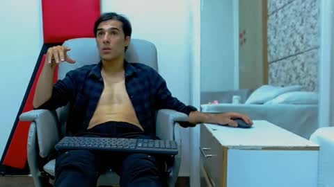 Jupiter online show from October 18, 2025, 7:14 pm