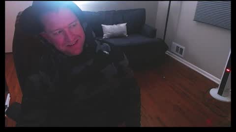 Snapshot of jusbeaz8722 chatting on December 24, 2024, 7:28 am JustnSide Unexxst online show from December 24, 2024, 7:28 am