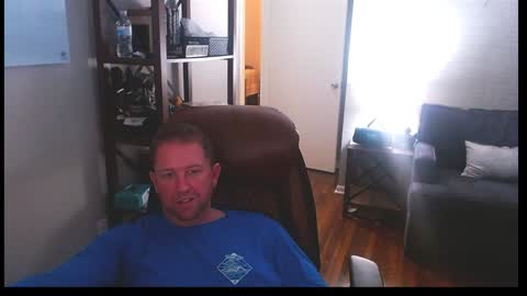 Snapshot of jusbeaz8722 chatting on December 27, 2024, 9:22 pm JustnSide Unexxst online show from December 27, 2024, 9:22 pm