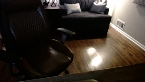 Snapshot of jusbeaz8722 chatting on November 22, 2025, 11:42 am JustnSide Unexxst online show from November 22, 2025, 11:42 am