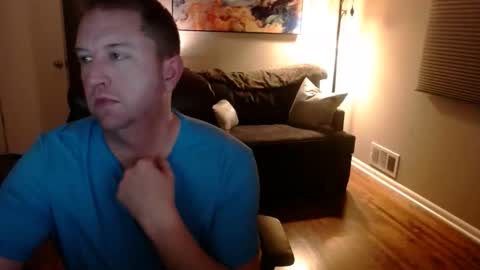 Snapshot of jusbeaz8722 chatting on December 15, 2025, 11:36 am JustnSide Unexxst online show from December 15, 2025, 11:36 am