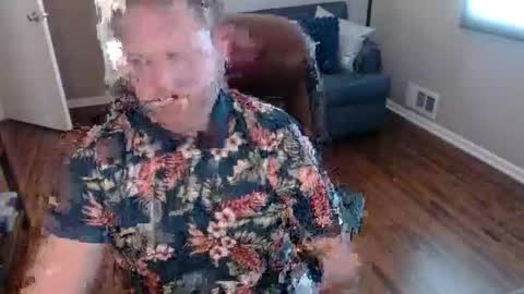 Snapshot of jusbeaz8722 chatting on February 25, 2026, 2:37 pm JustnSide Unexxst online show from February 25, 2026, 2:37 pm