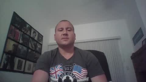 just1more5 online show from June 12, 2026, 1:37 am