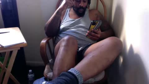 Snapshot of just2real chatting on January 27, 2025, 4:54 pm Real online show from January 27, 2025, 4:54 pm