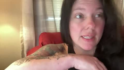 Flirty influncer online show from December 22, 2025, 1:19 pm