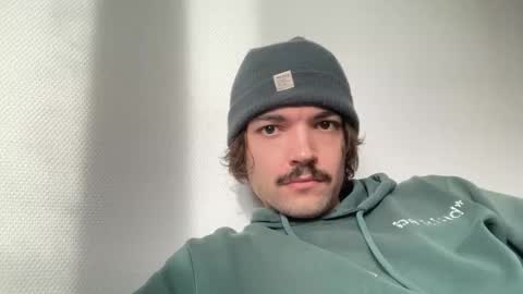 just_a_guy_with_a_big_cock online show from January 13, 2026, 10:31 am