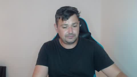 Snapshot of just_a_nice_guy_27 chatting on May 26, 2026, 11:17 am Alex online show from May 26, 2026, 11:17 am