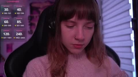 Julia online show from November 30, 2025, 9:35 am