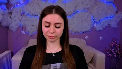just_hannaa online show from April 28, 2026, 9:58 am