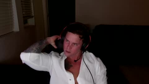 Snapshot of just_jayyyyy chatting on December 24, 2024, 5:16 am BlueEyedJayy online show from December 24, 2024, 5:16 am