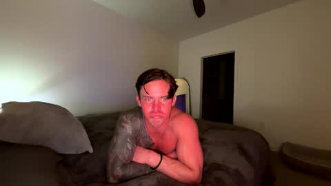 Snapshot of just_jayyyyy chatting on February 4, 2025, 3:33 am BlueEyedJayy online show from February 4, 2025, 3:33 am