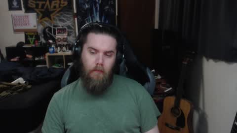 Snapshot of just_ryan88 chatting on January 7, 2025, 7:10 am Ryan online show from January 7, 2025, 7:10 am