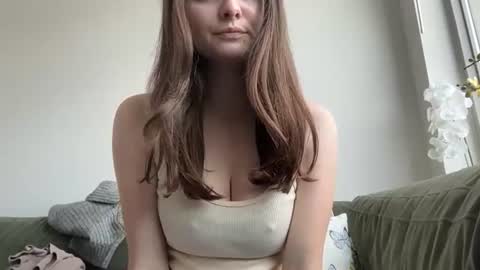 Snapshot of justababydoll chatting on June 18, 2026, 8:35 pm Stella online show from June 18, 2026, 8:35 pm