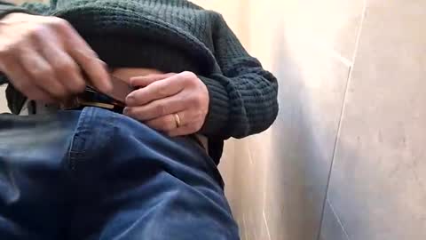 justenjoyingurcompany online show from February 24, 2025, 4:36 pm