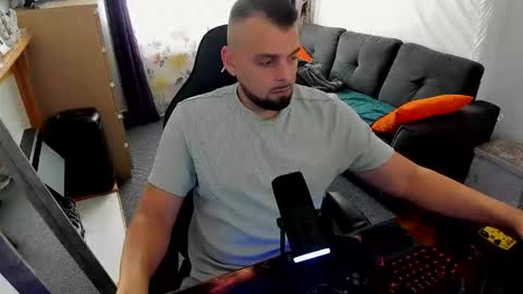 justforfunchriss online show from October 16, 2025, 9:43 am