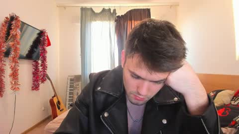 Snapshot of justin_badd chatting on April 1, 2026, 4:15 pm justin_badd online show from April 1, 2026, 4:15 pm