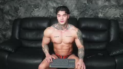 Snapshot of justin_clark1 chatting on April 22, 2026, 4:04 am justin clark1 online show from April 22, 2026, 4:04 am