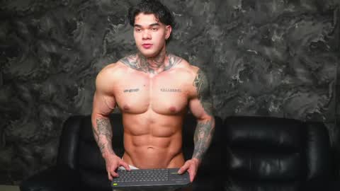 Snapshot of justin_clark1 chatting on April 26, 2026, 1:36 am justin clark1 online show from April 26, 2026, 1:36 am