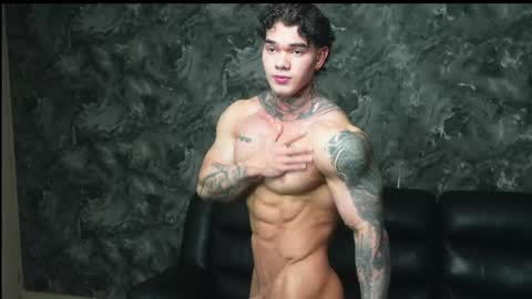 Snapshot of justin_clark1 chatting on May 13, 2026, 4:32 am justin clark1 online show from May 13, 2026, 4:32 am