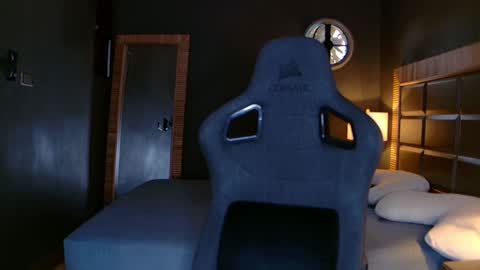 Justin online show from February 4, 2025, 3:26 pm