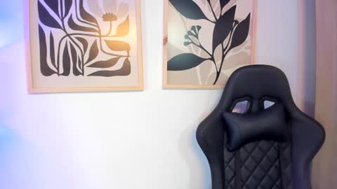 justin_payn14 online show from May 20, 2026, 12:11 pm