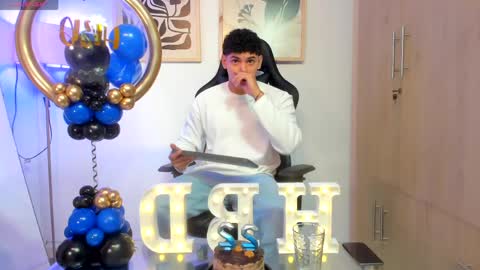 justin_payn14 online show from May 24, 2026, 2:22 pm