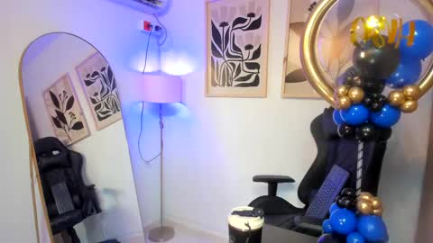justin_payn14 online show from May 25, 2026, 12:44 pm