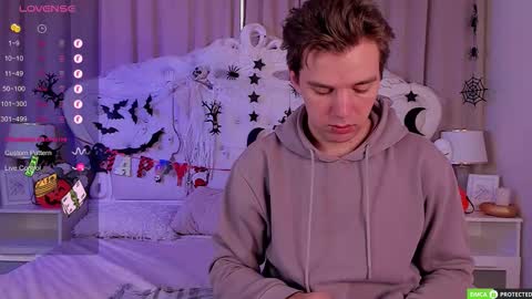 Snapshot of justin_reed chatting on October 17, 2025, 3:10 am Arthur online show from October 17, 2025, 3:10 am