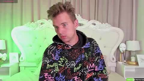 Snapshot of justin_reed chatting on November 30, 2025, 8:18 am Arthur online show from November 30, 2025, 8:18 am