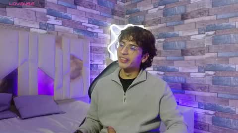  justin  online show from March 8, 2026, 3:10 am