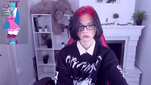 JUSTIN online show from March 8, 2025, 8:35 pm