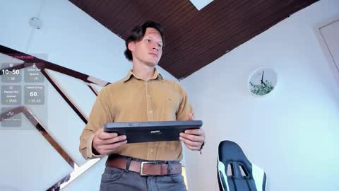 Justin  online show from February 10, 2026, 7:40 pm