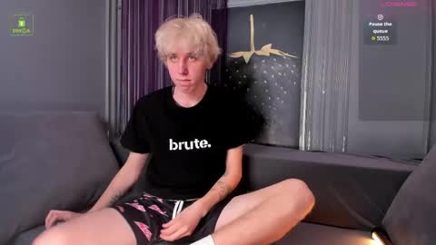 justTEEN online show from May 14, 2026, 10:33 am