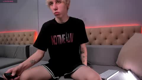 justTEEN online show from May 21, 2026, 10:33 am