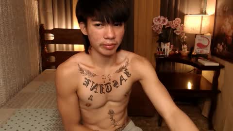 Snapshot of justine_hunk chatting on December 24, 2024, 4:30 pm justine_hunk online show from December 24, 2024, 4:30 pm