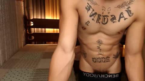 Snapshot of justine_hunk chatting on January 10, 2025, 2:23 pm justine_hunk online show from January 10, 2025, 2:23 pm