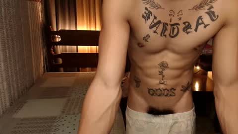 Snapshot of justine_hunk chatting on February 2, 2025, 5:10 am justine_hunk online show from February 2, 2025, 5:10 am