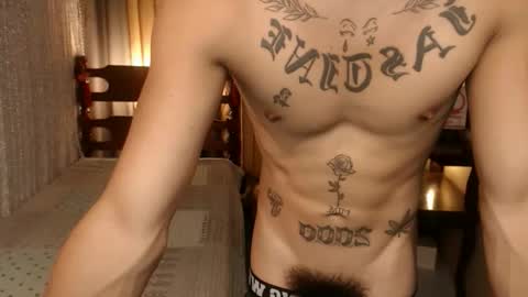 Snapshot of justine_hunk chatting on November 11, 2025, 4:23 am justine_hunk online show from November 11, 2025, 4:23 am