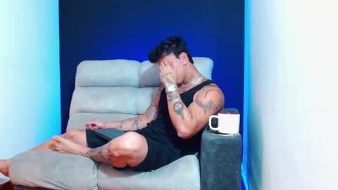 justinfuller_31 online show from January 15, 2026, 5:45 am