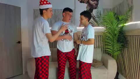 justingtime21 online show from November 28, 2025, 5:54 am