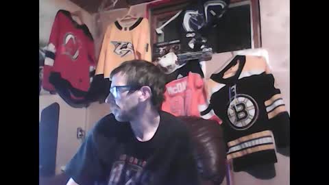 Snapshot of justinjerksit chatting on December 6, 2024, 3:00 pm justinjerksit online show from December 6, 2024, 3:00 pm
